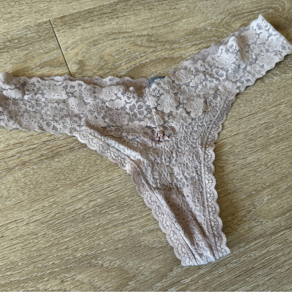 Aerie Nude Lace Thong Women’s Floral Stretch Panty Minimal Coverage - Picture 4 of 8